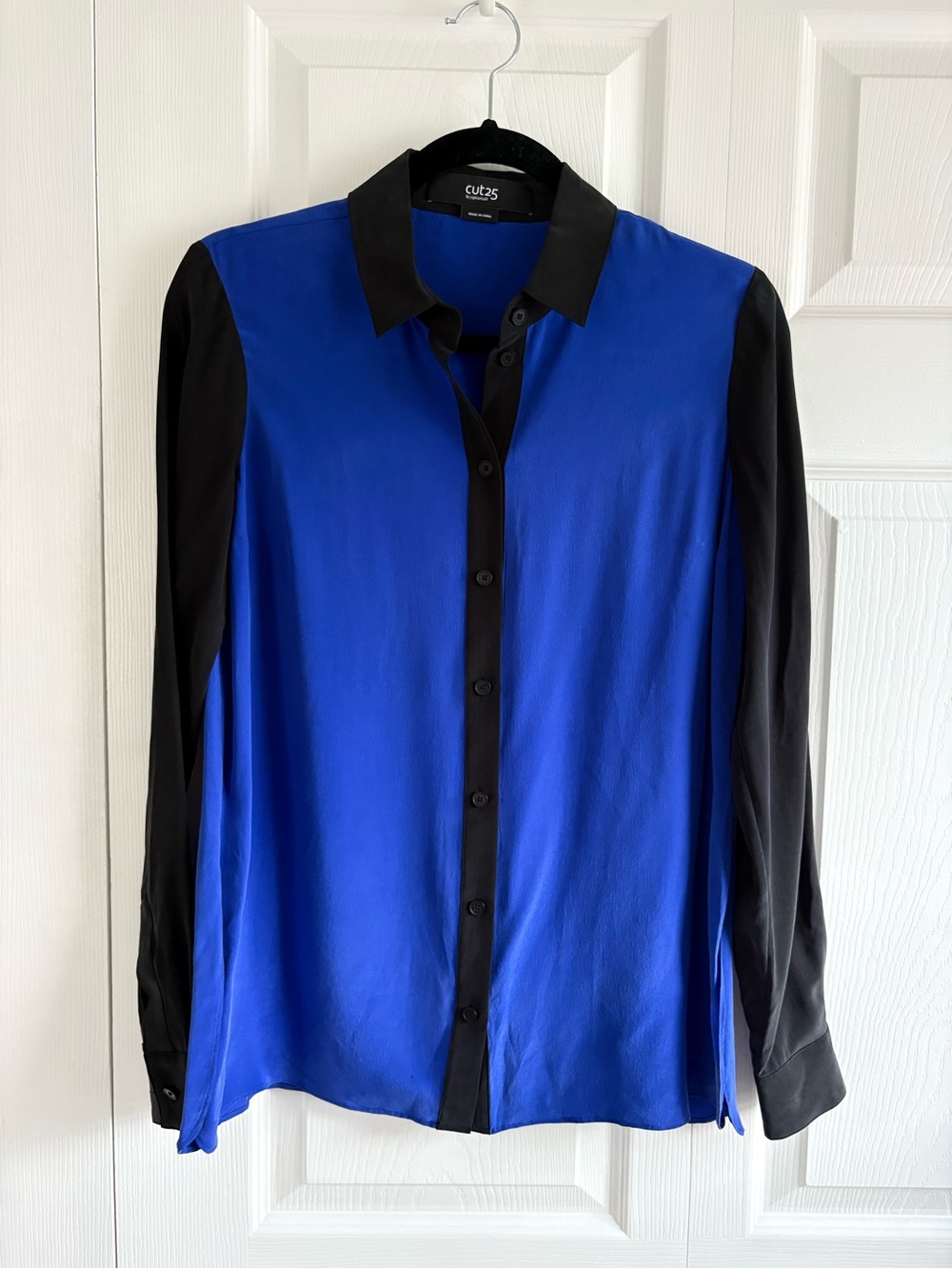 Cut25 Yigal Azrouël Silk Blouse Blue Black Colorblock Career Academia 2 Preppy